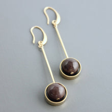 Load image into Gallery viewer, CHRE55 Geometric brown agate and brass earrings