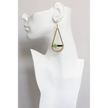 Load image into Gallery viewer, FERE103 Geometric glass earrings