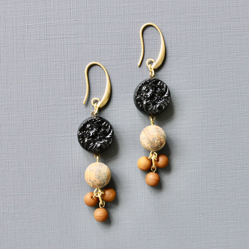 JLTE46 vintage black glass cluster earrings