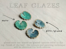 Load image into Gallery viewer, Green Clover Leaf Earrings