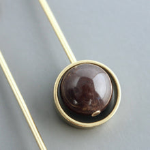 Load image into Gallery viewer, CHRE55 Geometric brown agate and brass earrings