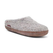 Load image into Gallery viewer, Classic Slipper with leather sole