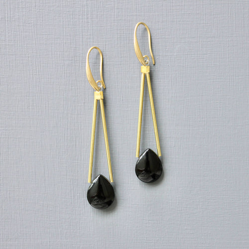 JLTE45 black agate geometric earrings