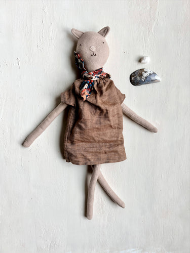 Mae the Barn Cat Doll- Fall foraging dress